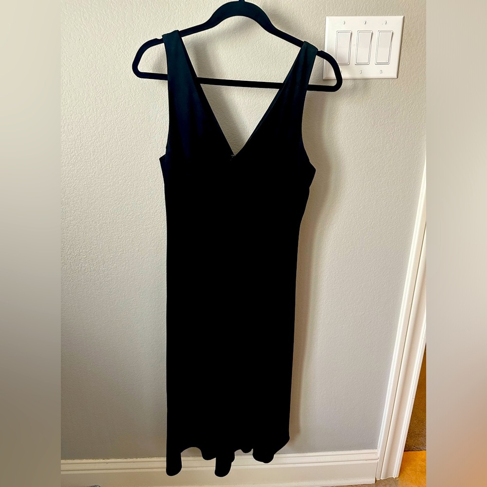 Theory size 6 black dress